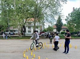 Ученице и ученици ОШ“Влада Аксентијевић“, на општинском такмичењу „Шта знаш о саобраћају“ одржаном 26.04.2025. у Борчи, на полигону ОШ“Стеван Сремац“ доказали су да су одлични познаваоци саобраћаја и веома спретни возачи бицикла.